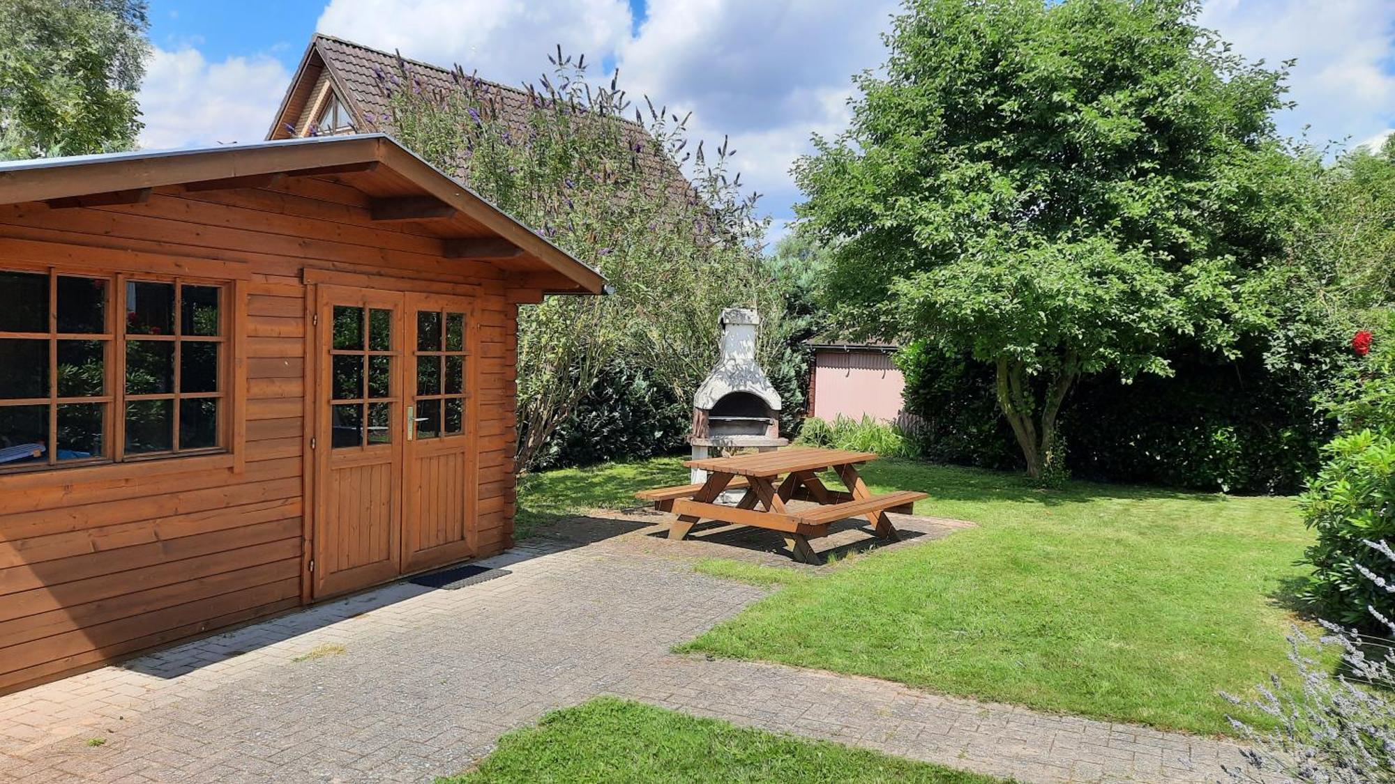 Ferienhaus Sasse Ferienwohnungen Mit Garten & Grill Molschow Buitenkant foto