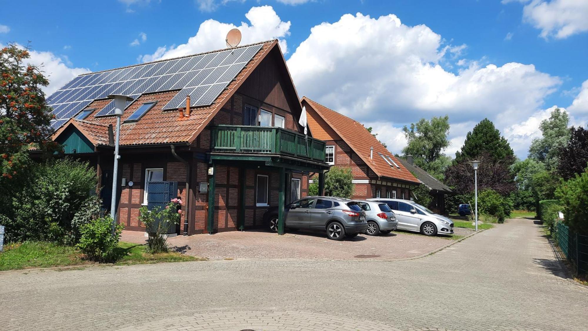 Ferienhaus Sasse Ferienwohnungen Mit Garten & Grill Molschow Buitenkant foto